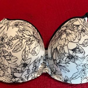 Lightly lined full coverage - Torrid 44B brand new!